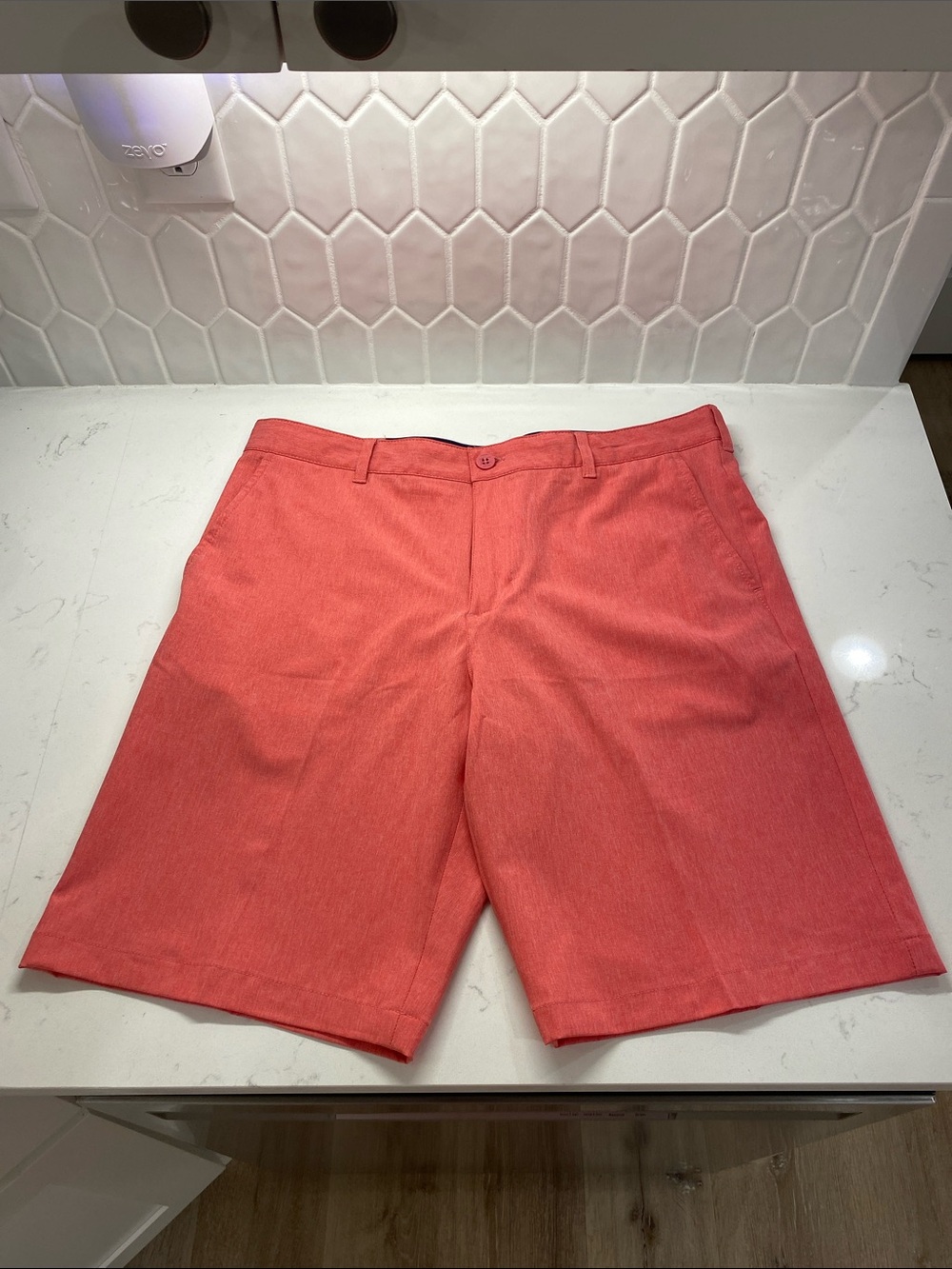 IZOD Cardinal Color Hybrid Performance Shorts Quick Dry Stretch Sz 34 9 Inseam